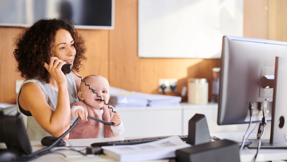 Passive online business ideas - Mum and Baby